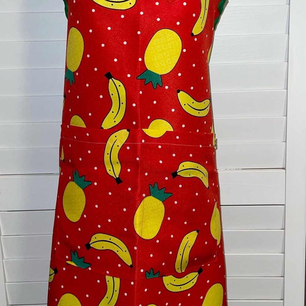 Andys Aprons - not so basic! “Red Bananas” - Picture 2 of 4